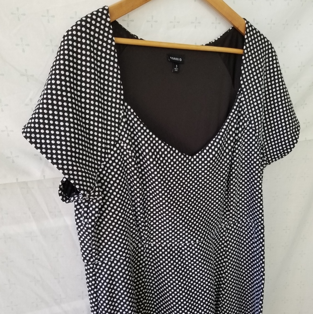 Torrid retro pin up dress